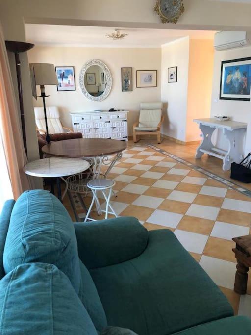 Apartamento Piso Amplio Y Luminoso En Rincon De Loix. *